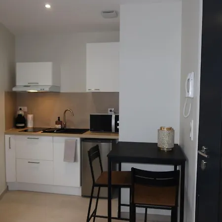 Cosy A 2 Pas De L'espace Carat *