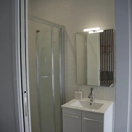 Cosy A 2 Pas De L'espace Carat *